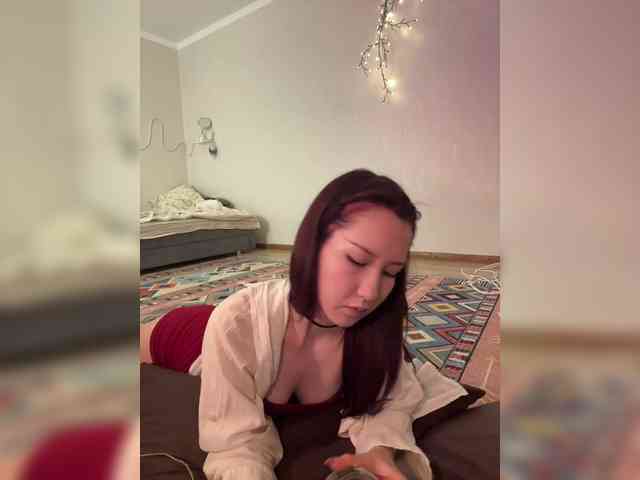 ShyAlya webcam