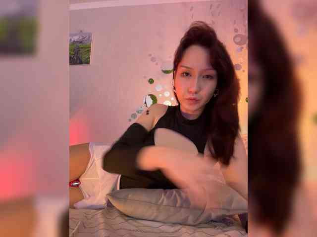 ShyAlya webcam