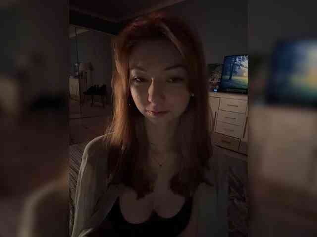 ShyAlya webcam