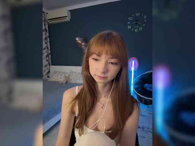 ShyAlya webcam