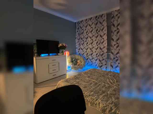 ShyAlya webcam
