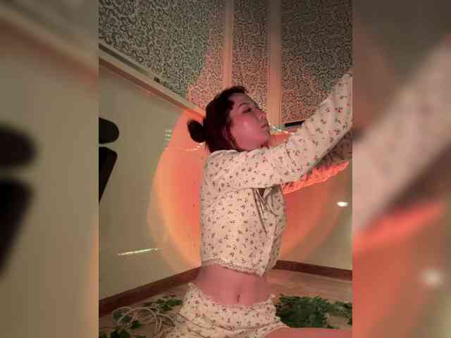 ShyAlya webcam