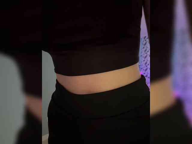 ShyAlya webcam