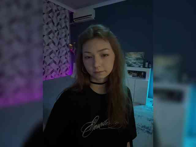 ShyAlya webcam