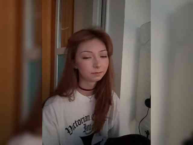 ShyAlya webcam