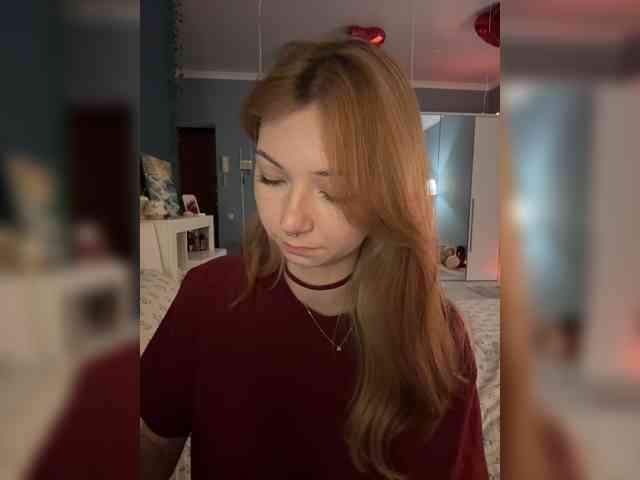 ShyAlya webcam