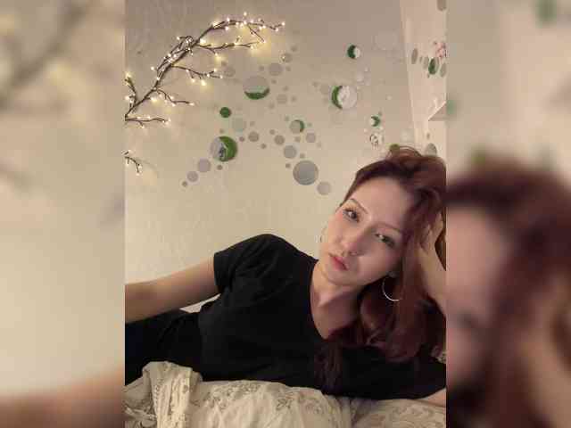 ShyAlya webcam