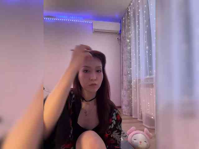 ShyAlya webcam