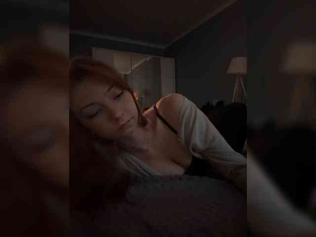 ShyAlya webcam