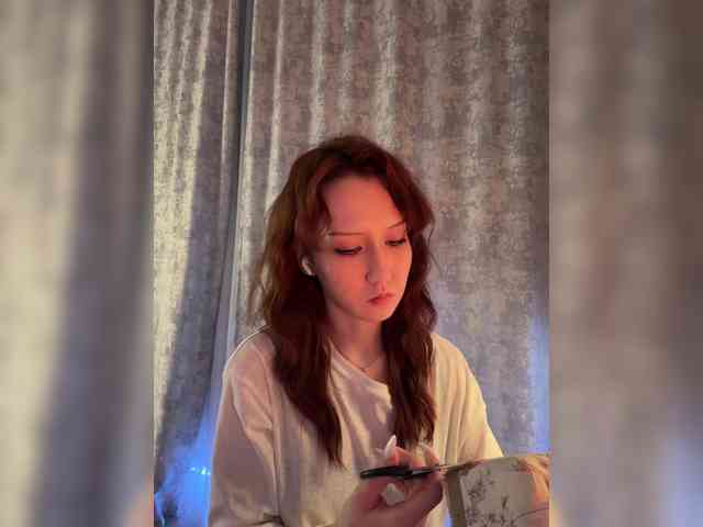 ShyAlya webcam