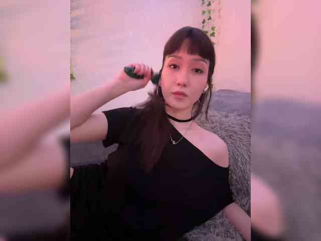 ShyAlya webcam