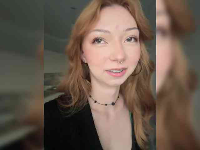 ShyAlya webcam