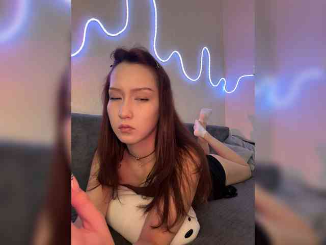 ShyAlya webcam