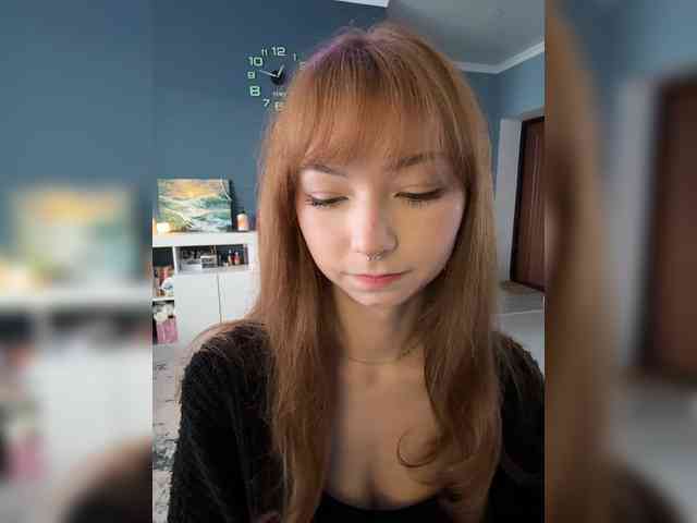ShyAlya webcam