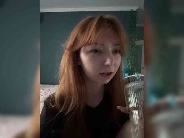 ShyAlya webcam
