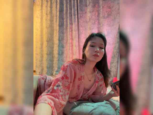 ShyAlya webcam
