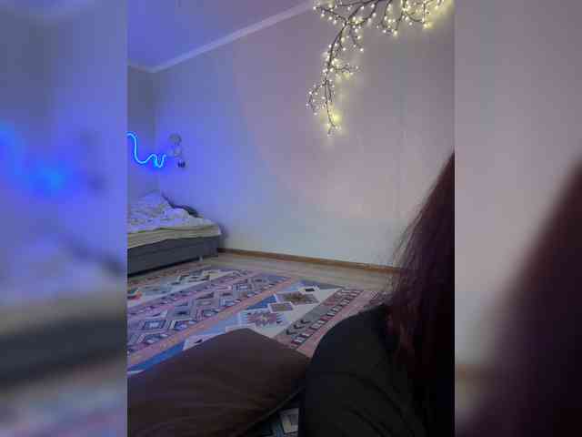 ShyAlya webcam