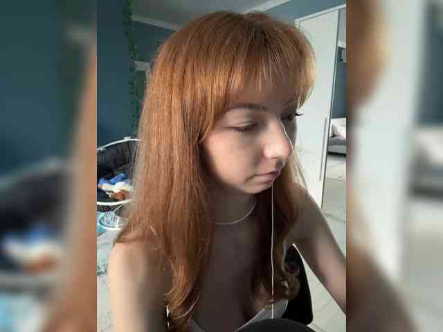 ShyAlya webcam