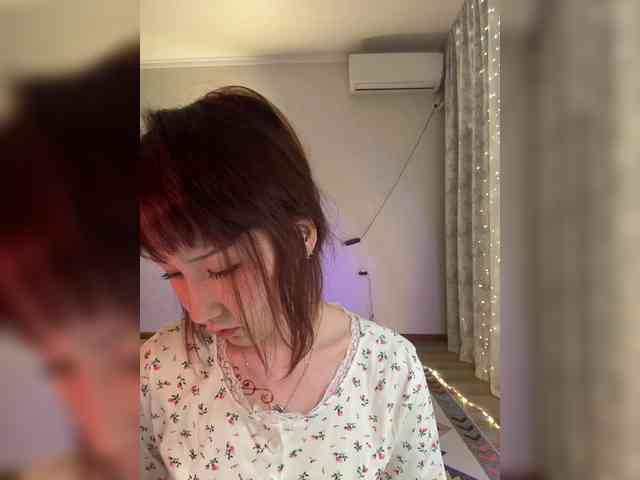 ShyAlya webcam
