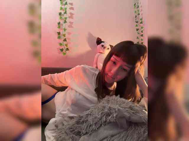 ShyAlya webcam