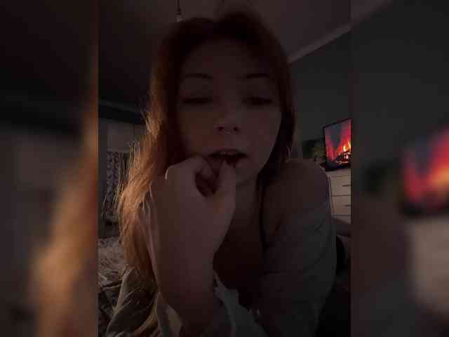 ShyAlya webcam