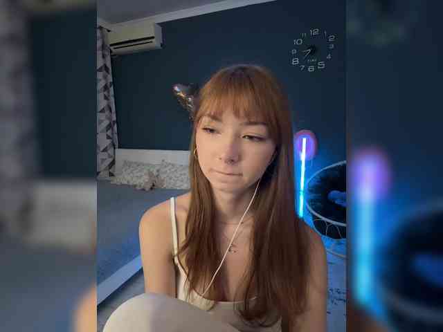 ShyAlya webcam