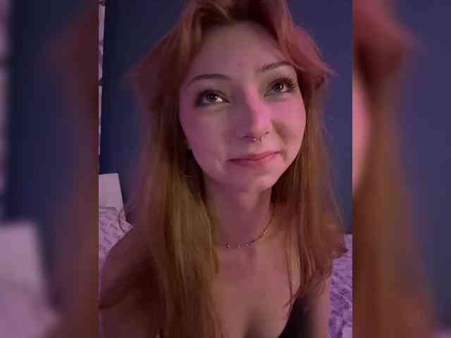 ShyAlya webcam