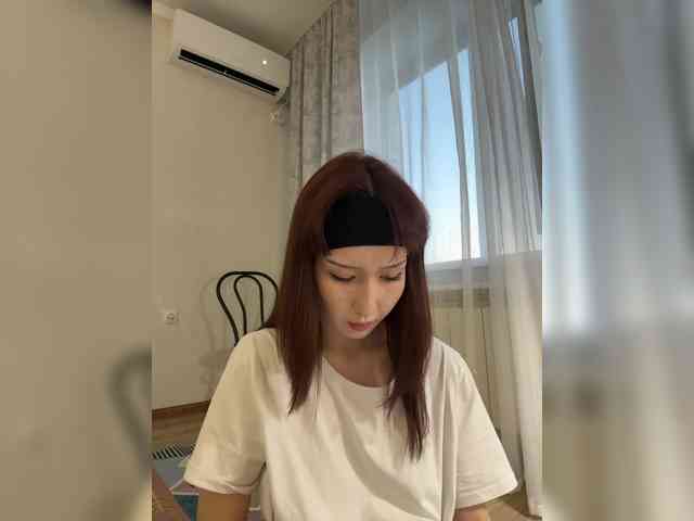 ShyAlya webcam