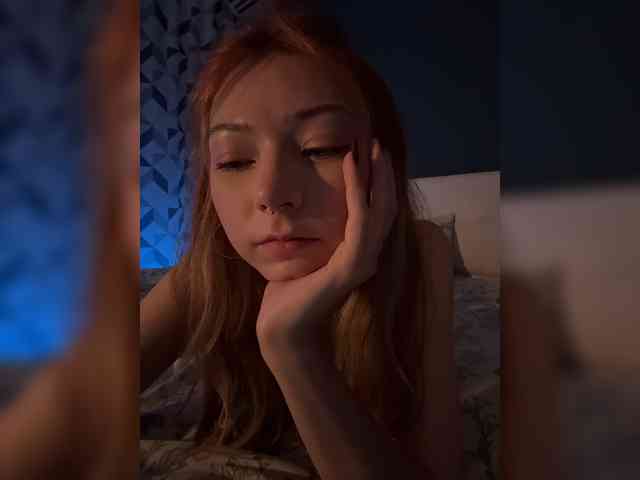 ShyAlya webcam
