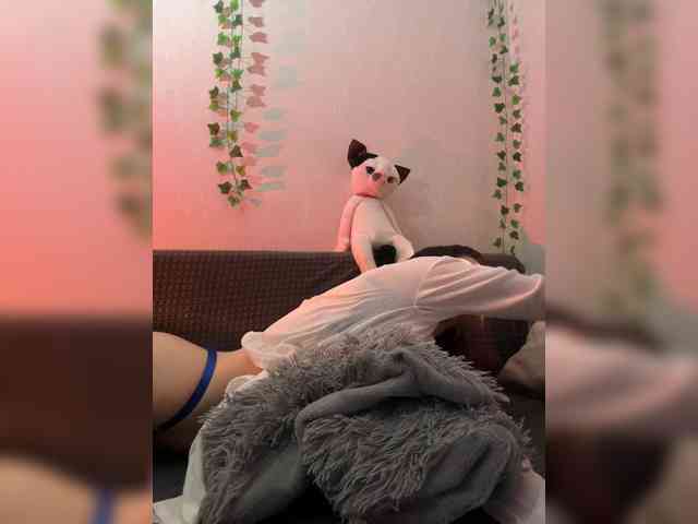 ShyAlya webcam