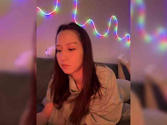 ShyAlya webcam