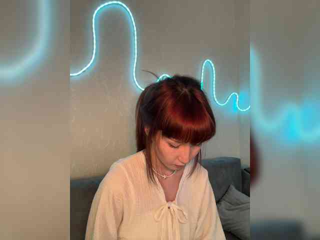 ShyAlya webcam
