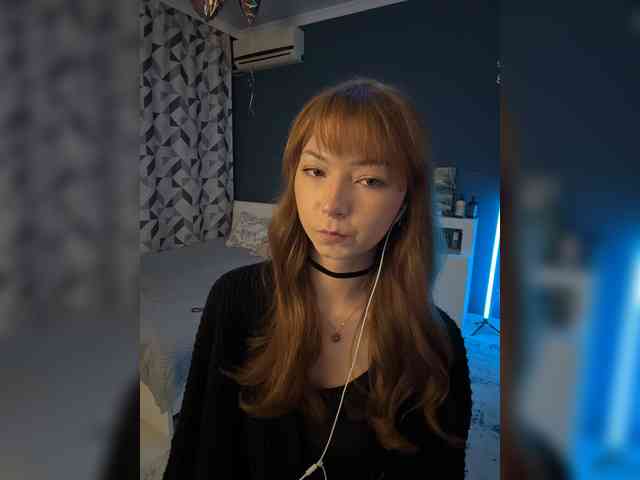 ShyAlya webcam