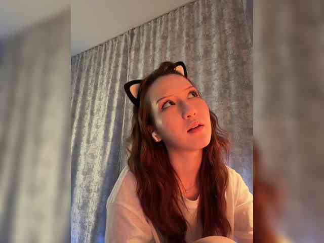 ShyAlya webcam