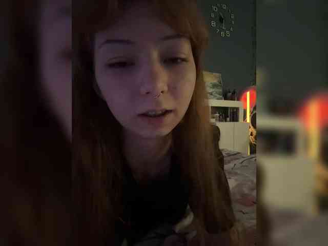 ShyAlya webcam