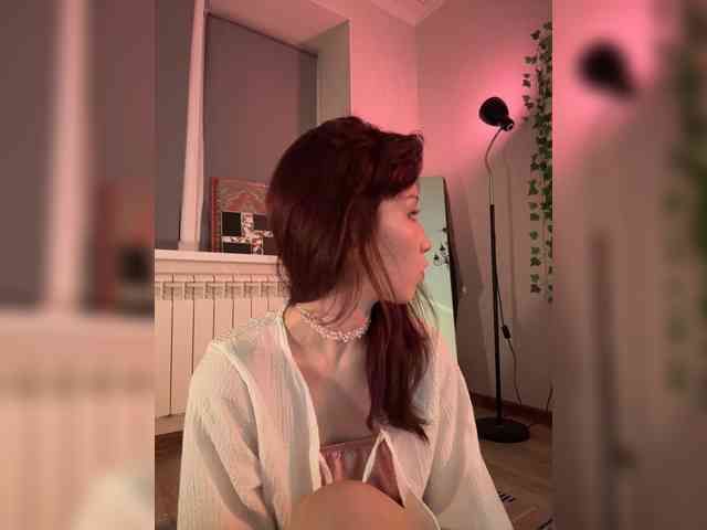 ShyAlya webcam