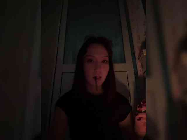 ShyAlya webcam