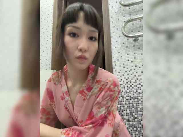 ShyAlya webcam