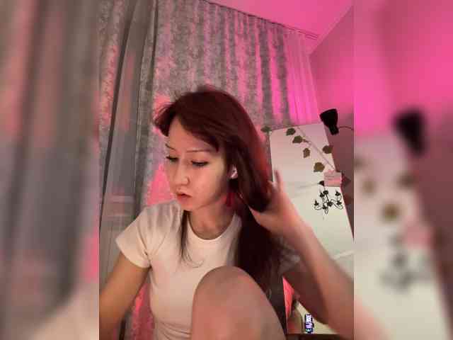 ShyAlya webcam