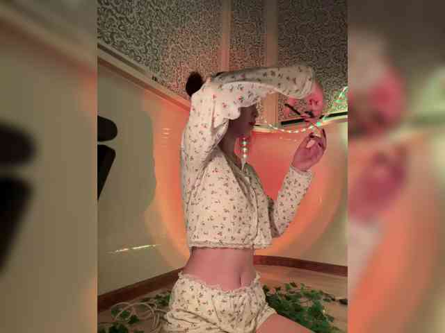 CrazyAleona Sex Cam Show