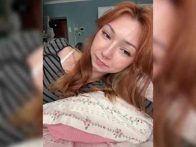ShyAlya webcam