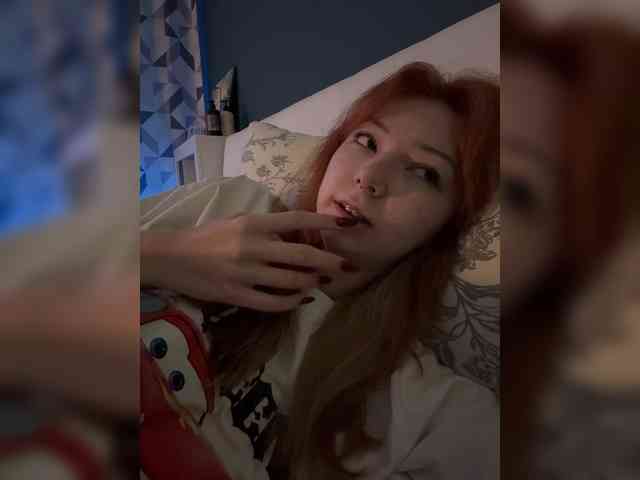 ShyAlya webcam