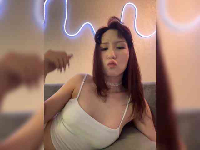 ShyAlya webcam