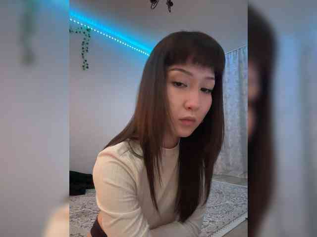 ShyAlya webcam