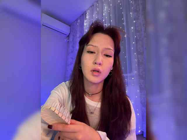 ShyAlya webcam