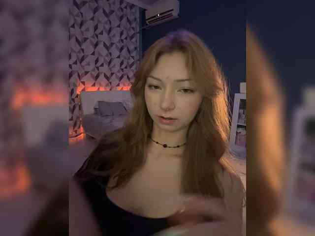 ShyAlya webcam