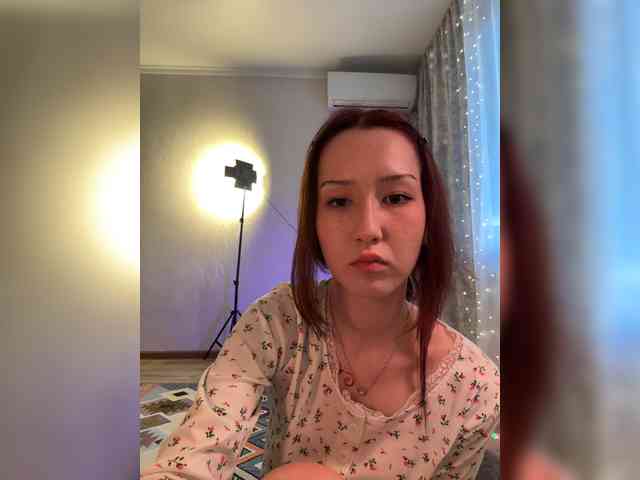 ShyAlya webcam