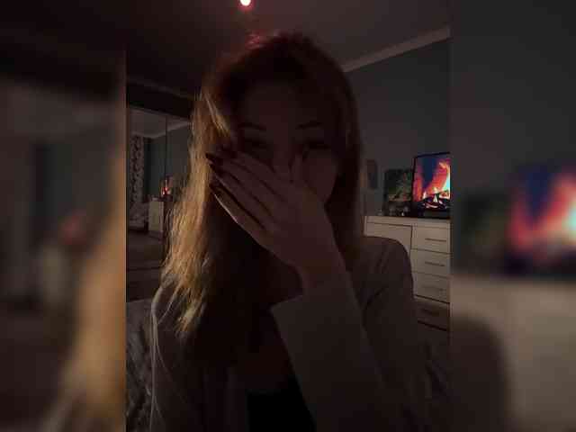 ShyAlya webcam