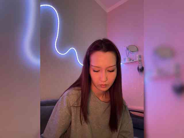 ShyAlya webcam