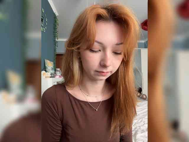 ShyAlya webcam